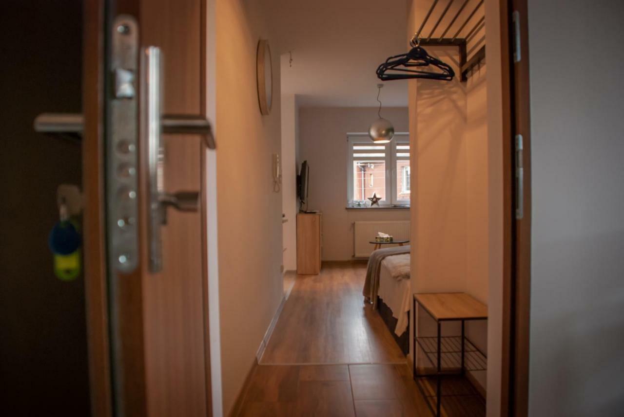 Noclegi "Boczna 5A" Apartamenty Goscinne シュツァブノ・ズドルイ エクステリア 写真