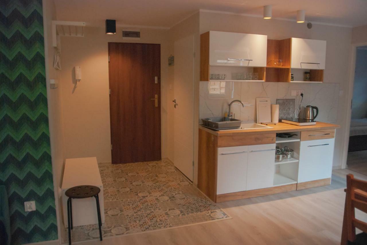 Noclegi "Boczna 5A" Apartamenty Goscinne シュツァブノ・ズドルイ エクステリア 写真